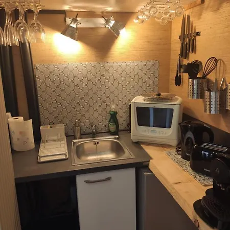 Ferienhaus Ravissante Avec Parking Prive Ambares-et-Lagrave